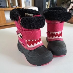 Toddlers Girls Waterproof Winter Boots. Warm And Furry. Eyes And Teeth Design